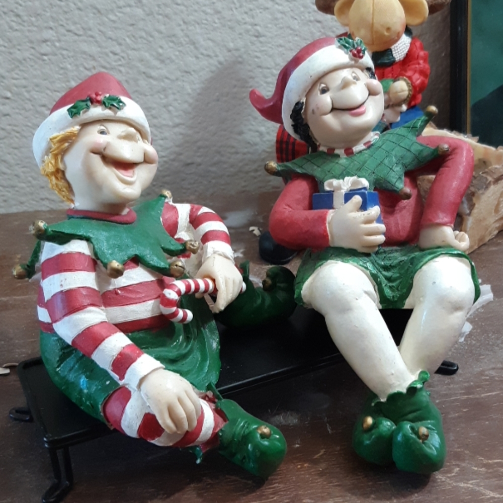 Elves Happy Christmas Santa Shelf sitters ceramic set Old w bench